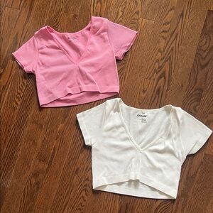 Garage crop tops (2pcs)